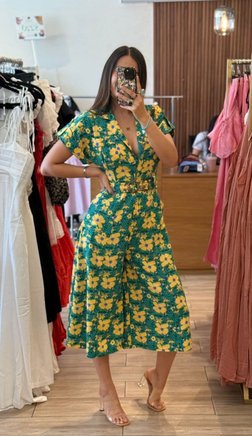 Clothing Green flores